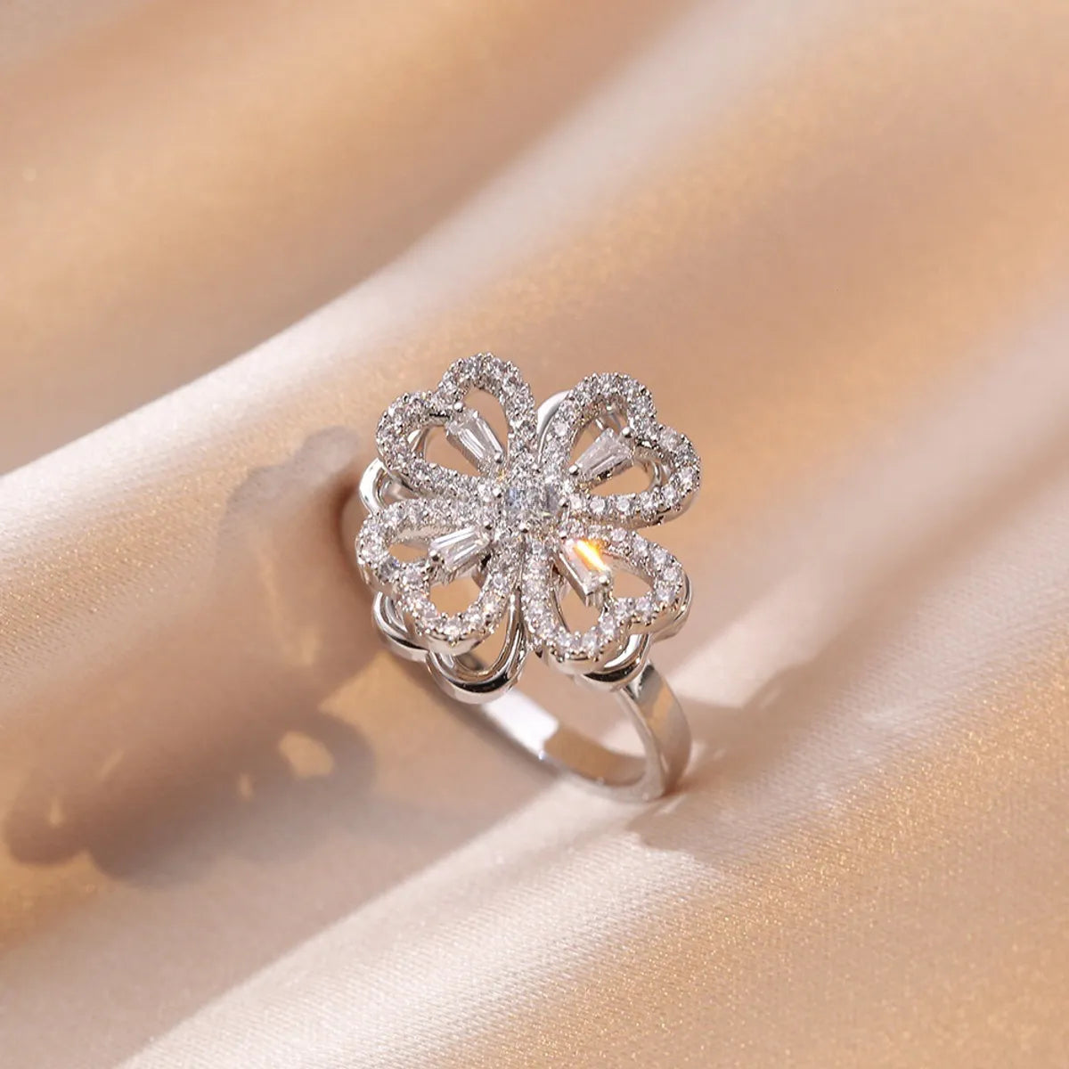 Wholesale Casual Elegant Flower Copper Zircon Open Rings