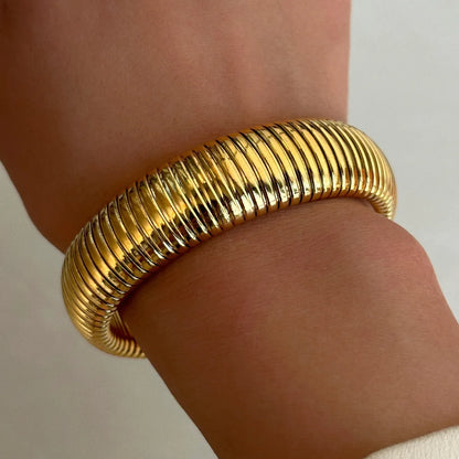 Wholesale Casual Solid Color Titanium Steel 18k Gold Plated Bangle