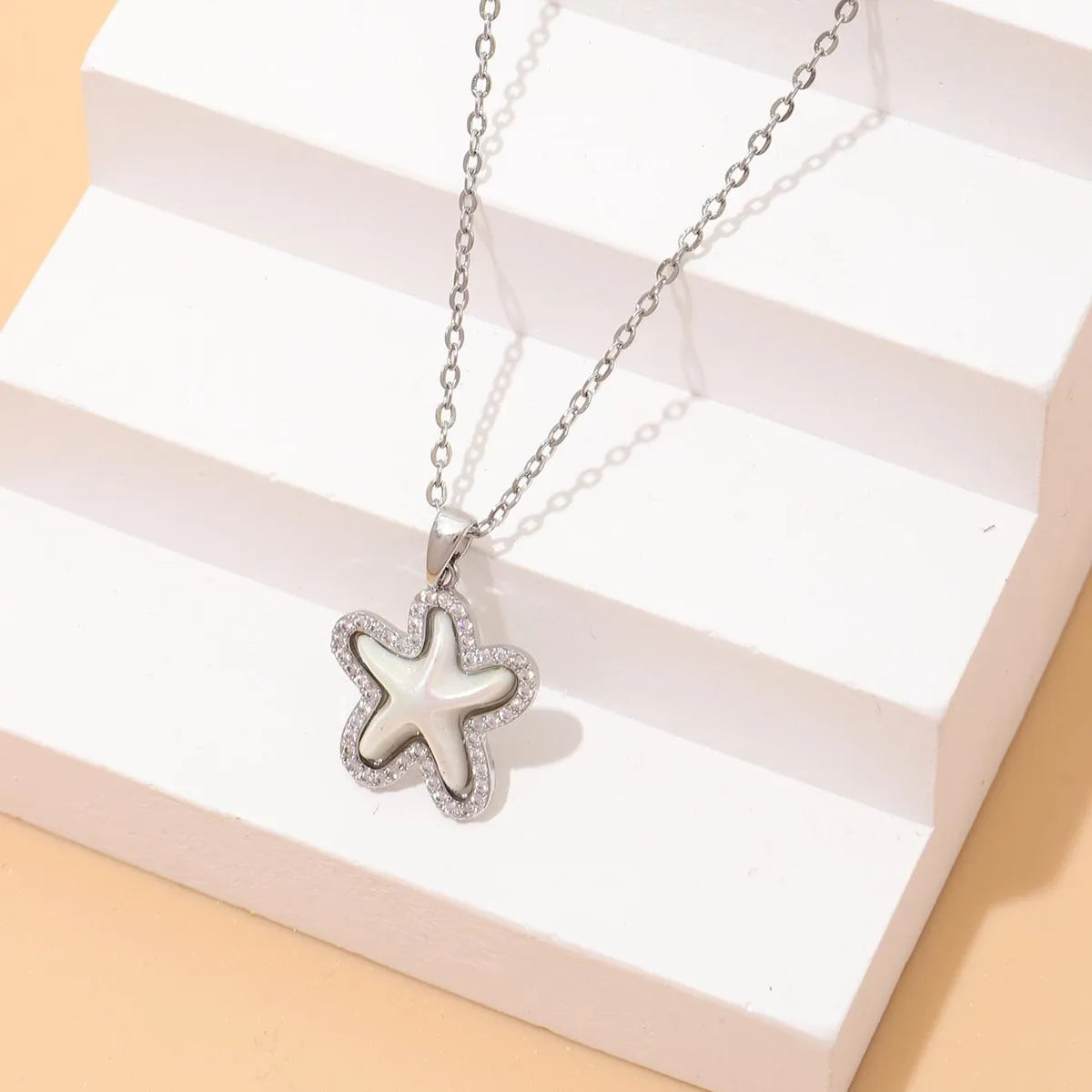 Wholesale Casual Vacation Starfish Copper Plating Inlay Gold Plated Zircon Pendant Necklace