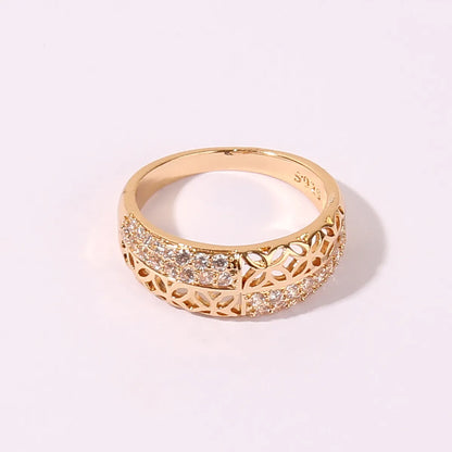 Wholesale Elegant Classical Retro Solid Color Copper Hollow Out Inlay Gold Plated Zircon Rings