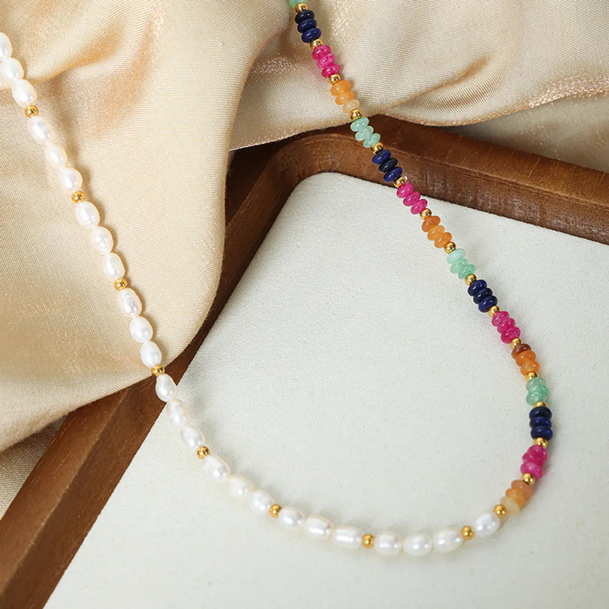 Wholesale Elegant Simple Style Colorful Freshwater Pearl Titanium Steel Beaded Plating 18k Gold Plated Necklace