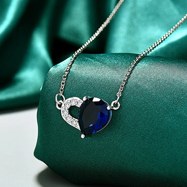 Wholesale Elegant Simple Style Heart Shape Titanium Steel Inlay Zircon Pendant Necklace