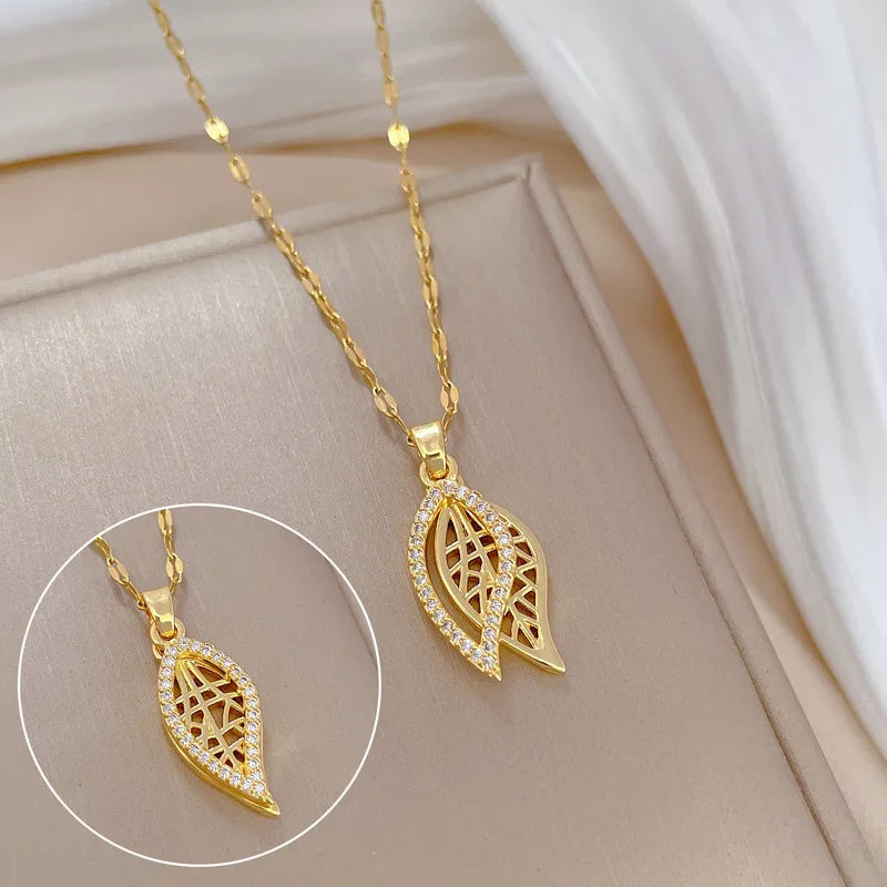 Wholesale French Style Classic Style Leaves 316 Stainless Steel  Copper Inlay 18K Gold Plated Zircon Pendant Necklace