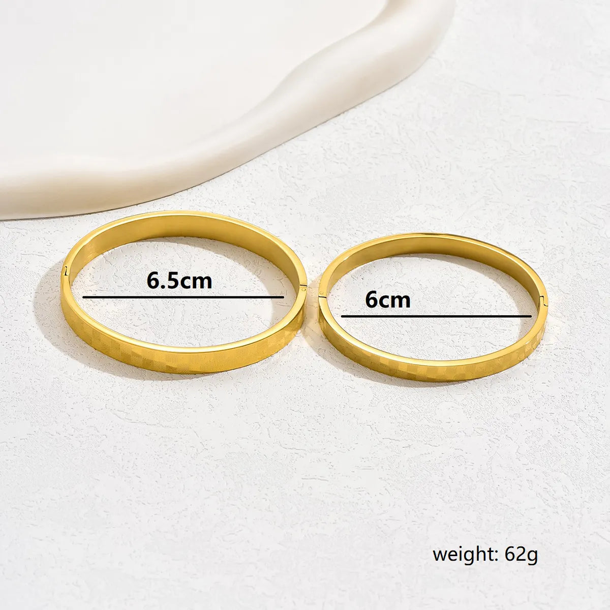 Wholesale Glam Lattice Stainless Steel Plating 18k Gold Plated Bangle