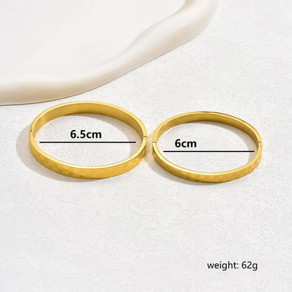 Wholesale Glam Lattice Stainless Steel Plating 18k Gold Plated Bangle