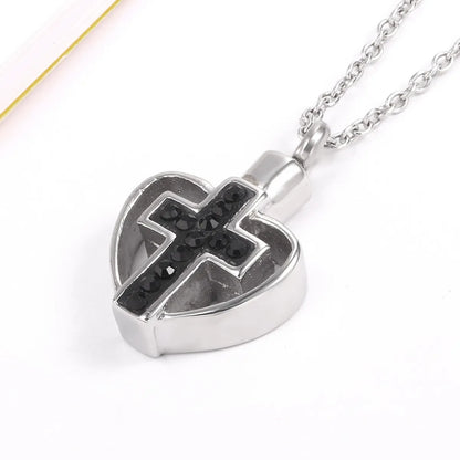 Wholesale Hip-hop Retro Heart Shape Stainless Steel Inlay Zircon Pendant Necklace