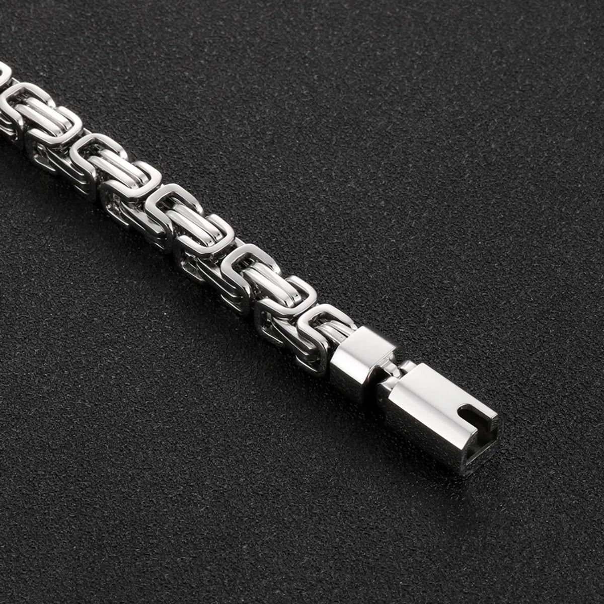 Hip-Hop Solid Color Stainless Steel Plating 18K Gold Plated Men'S Bracelets