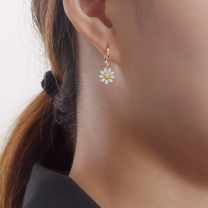 Wholesale Jewelry 1 Pair Cute Flower Alloy Earrings