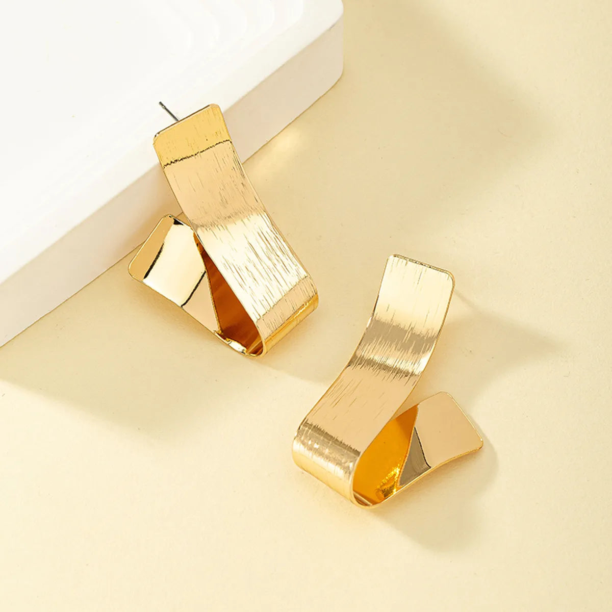 Wholesale Jewelry 1 Pair Korean Style Geometric Alloy Ear Studs