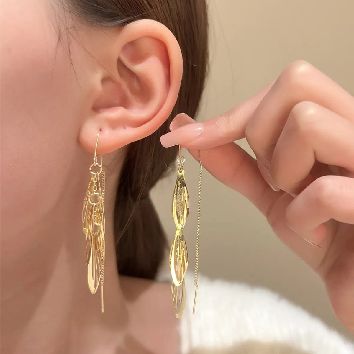 Wholesale Jewelry 1 Pair Simple Style Leaves Alloy 14k Gold Plated Dangling Earrings