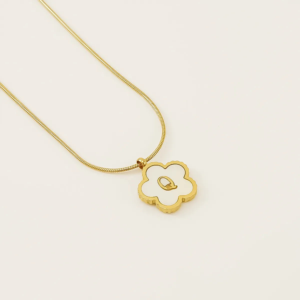 Wholesale Jewelry Basic Classic Style Letter Flower 304 Stainless Steel Shell 18K Gold Plated Plating Inlay Pendant Necklace