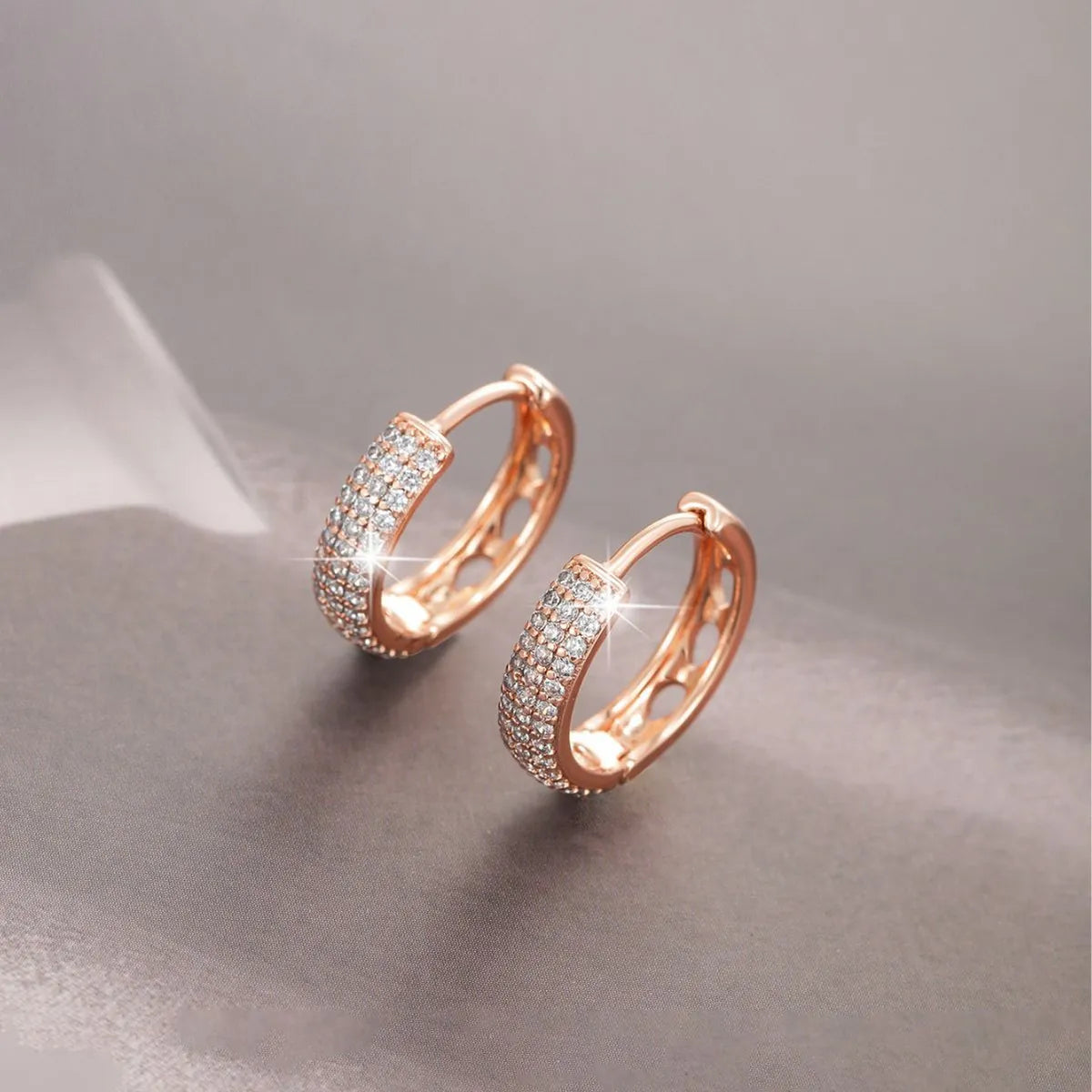 Wholesale Jewelry Basic Xuping Geometric Solid Color Alloy Zircon Plating Inlay Hoop Earrings