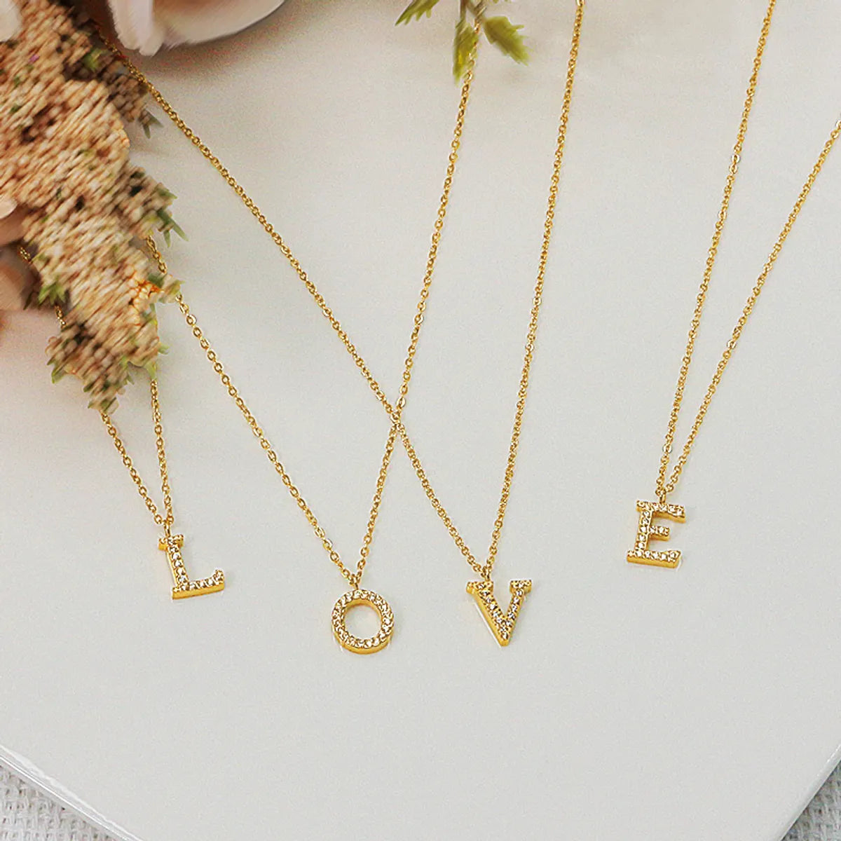 Wholesale Jewelry Basic Simple Style Commute Letter Letter 302 Stainless Steel 304 Stainless Steel 316 Stainless Steel  Zircon 18K Gold Plated Inlay Pendant Necklace