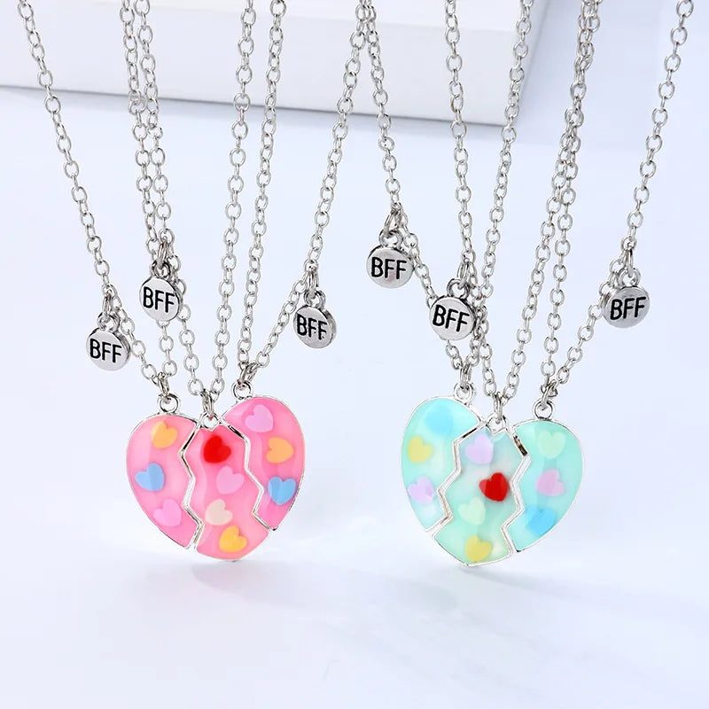 Wholesale Jewelry Casual Cute Heart Shape Smile Face Alloy Appliques Pendant Necklace