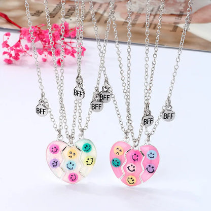 Wholesale Jewelry Casual Cute Heart Shape Smile Face Alloy Appliques Pendant Necklace