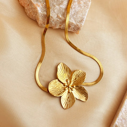 Wholesale Jewelry Casual Hawaiian Tropical Flower 304 Stainless Steel 18K Gold Plated Plating Pendant Necklace