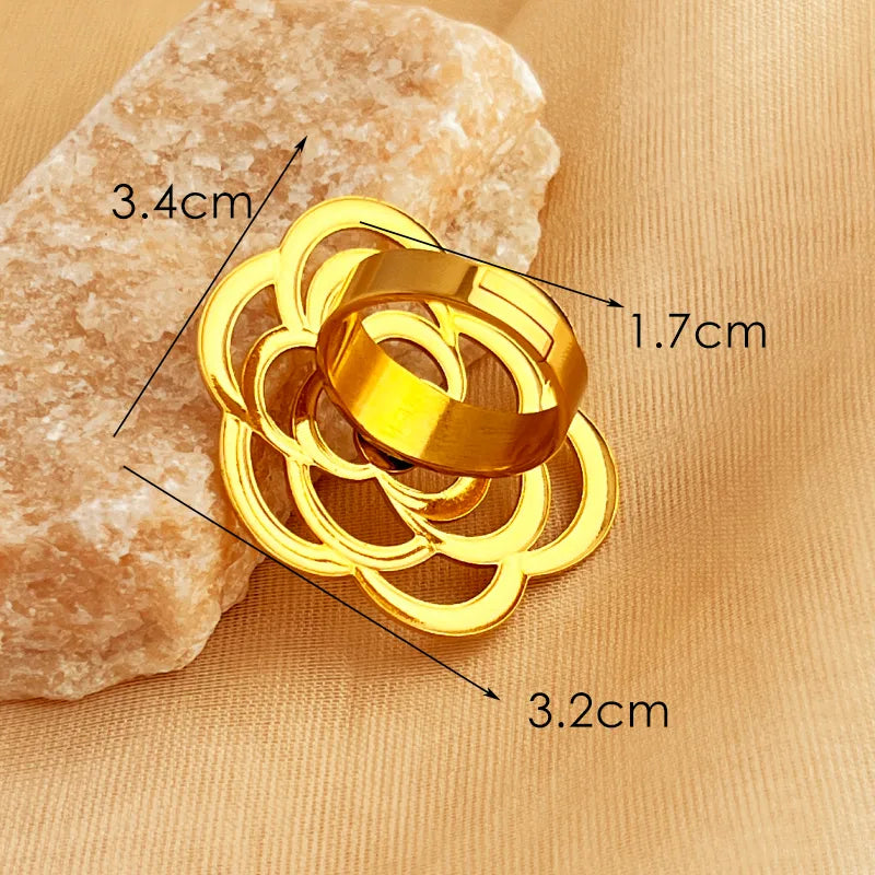 Wholesale Jewelry Casual Retro Simple Style Flower 201 Stainless Steel 18K Gold Plated Hollow Out Adjustable Ring