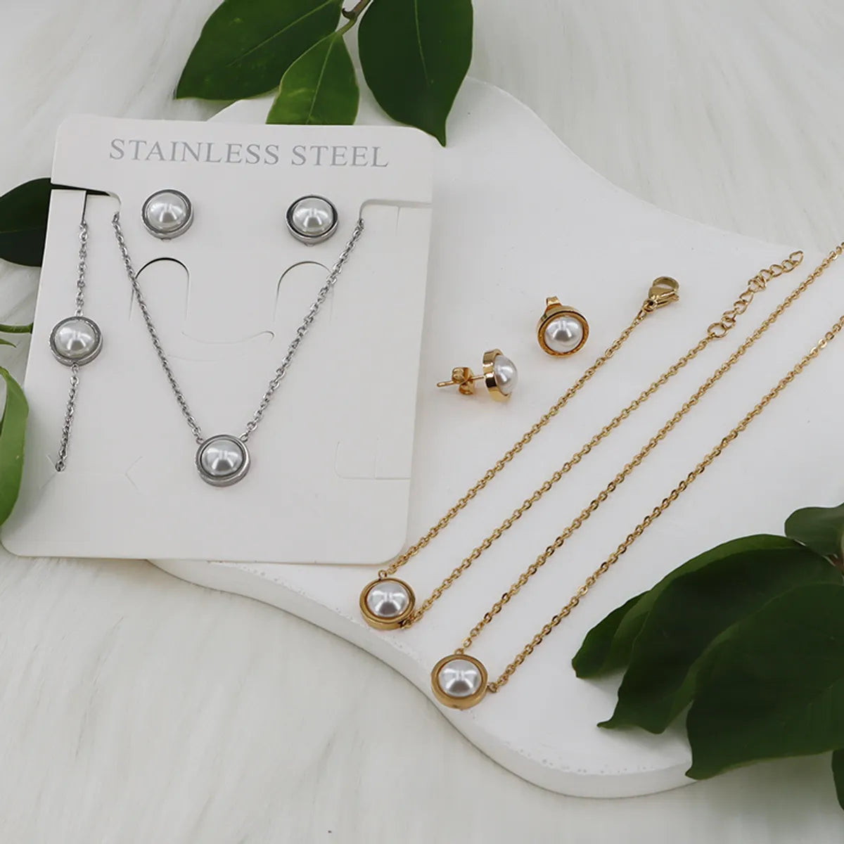 Wholesale Jewelry Casual Simple Style Classic Style Round 304 Stainless Steel Pearl Gold Plated Inlay Jewelry Set