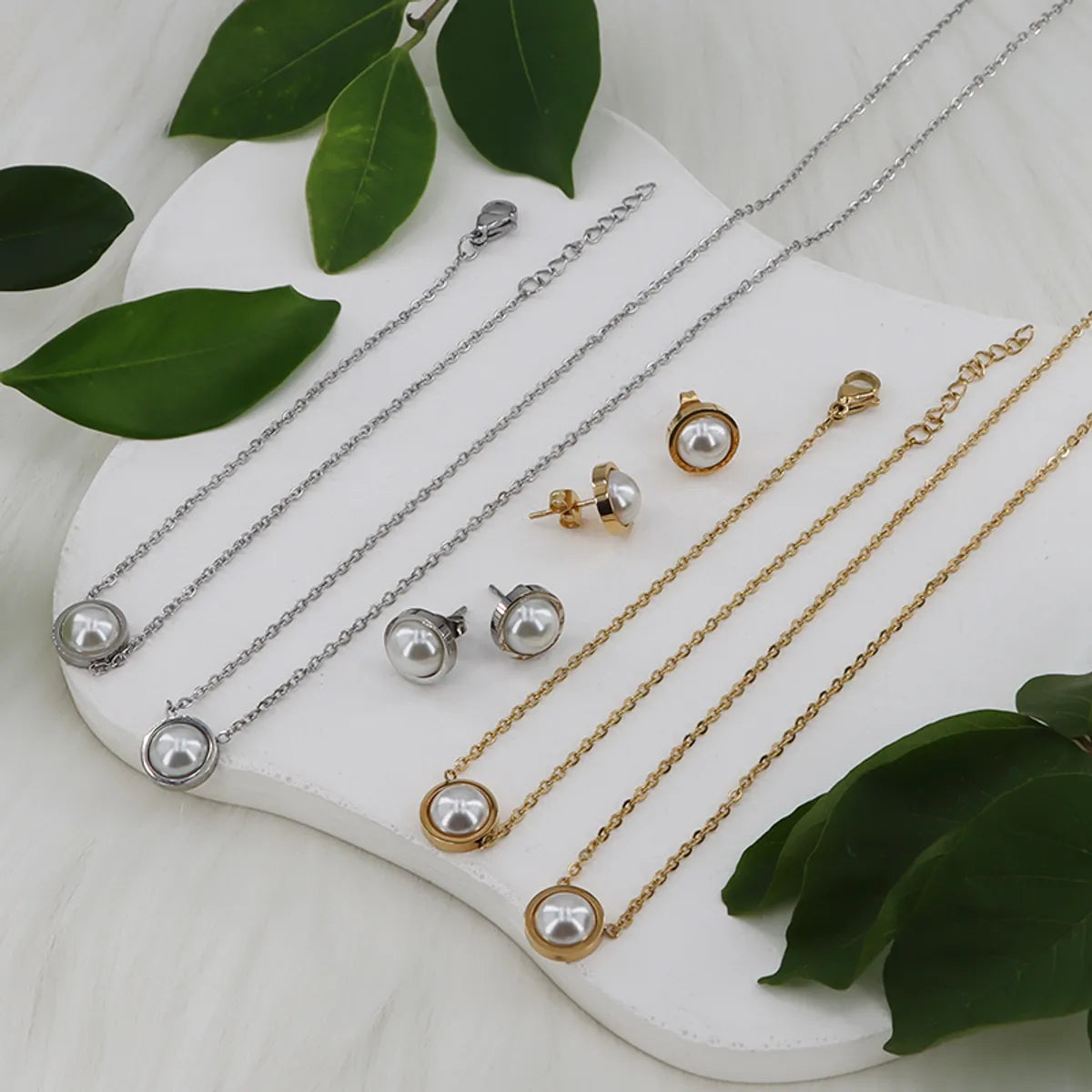 Wholesale Jewelry Casual Simple Style Classic Style Round 304 Stainless Steel Pearl Gold Plated Inlay Jewelry Set