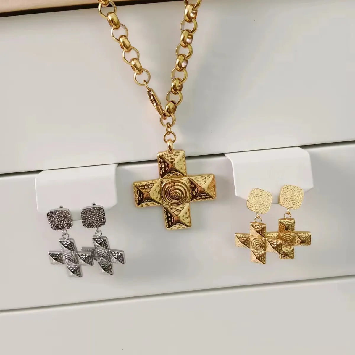 Wholesale Jewelry Casual Simple Style Cross 304 Stainless Steel 18K Gold Plated Polishing Plating Jewelry Set