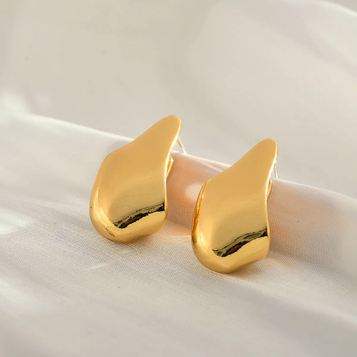 Wholesale Jewelry Casual Simple Style Geometric Copper Alloy Plating Ear Studs