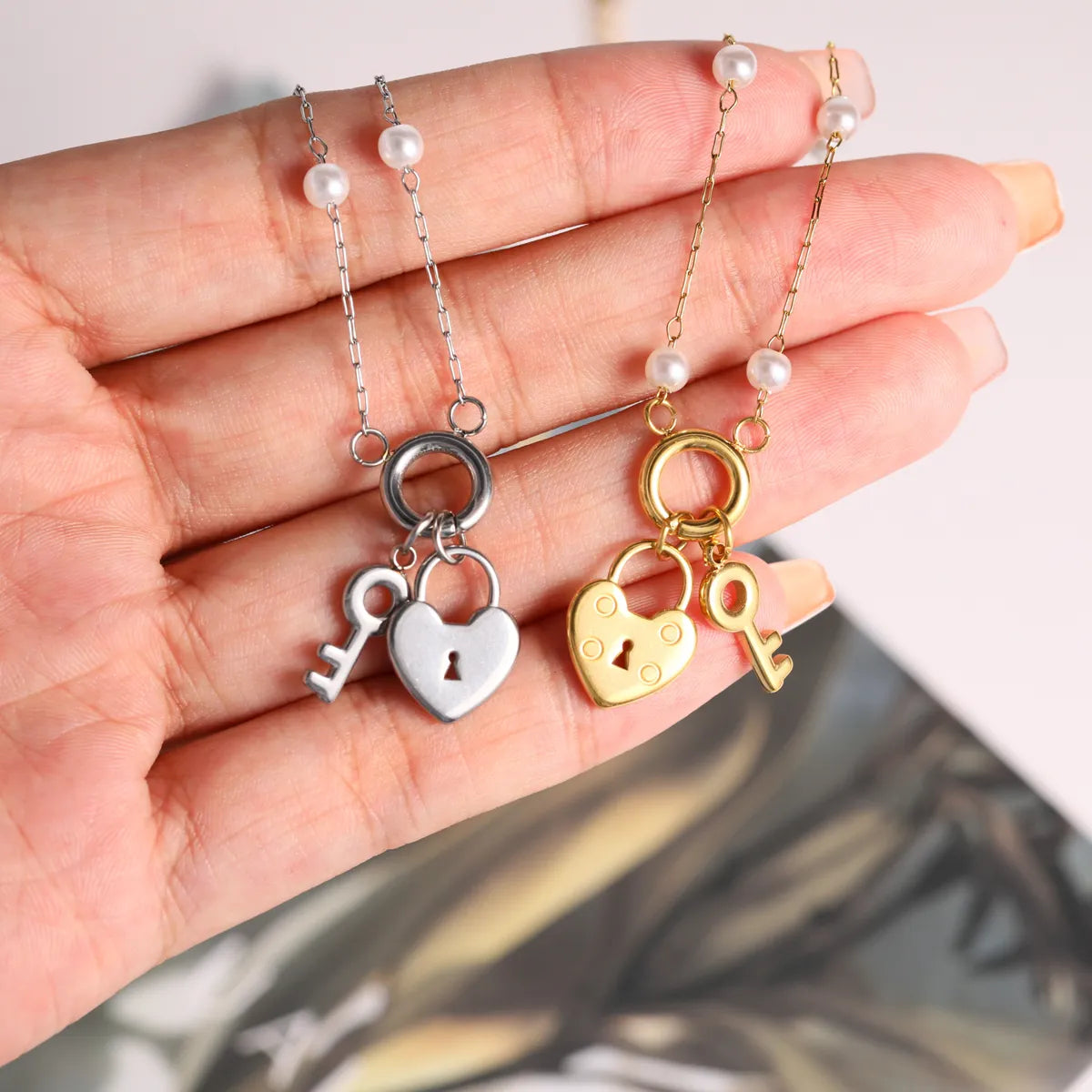 Wholesale Jewelry Casual Simple Style Key 201 Stainless Steel 304 Stainless Steel 18K Gold Plated Plating Pendant Necklace