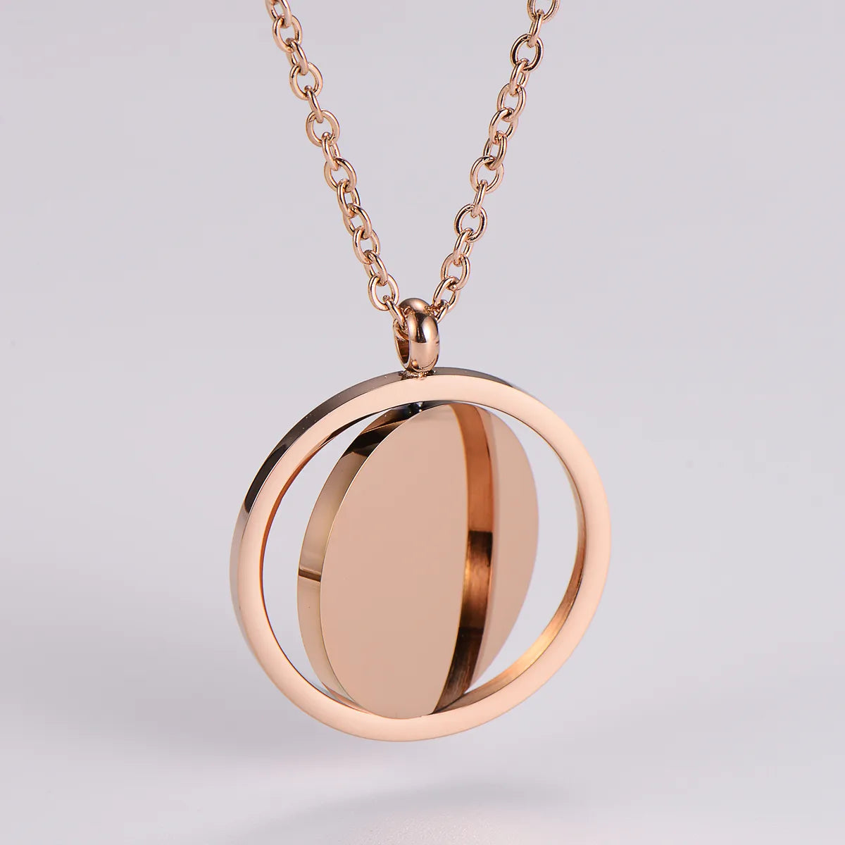 Wholesale Jewelry Casual Simple Style Round 304 Stainless Steel 18K Gold Plated Polishing Pendant Necklace