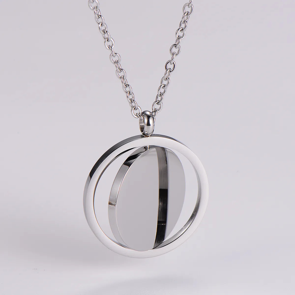 Wholesale Jewelry Casual Simple Style Round 304 Stainless Steel 18K Gold Plated Polishing Pendant Necklace