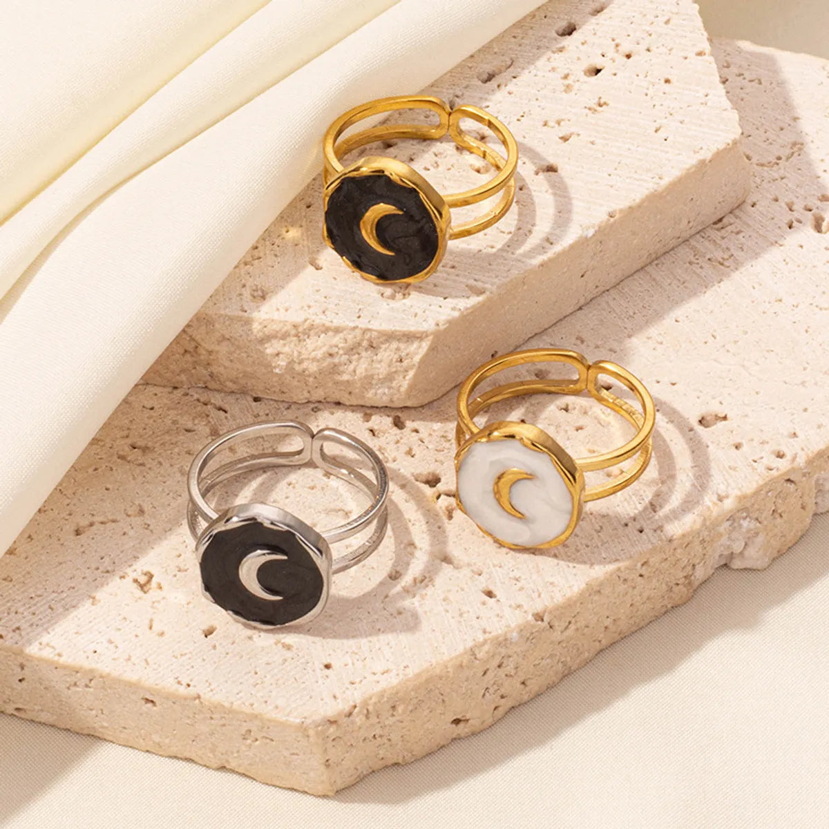 Wholesale Jewelry Casual Sweet Geometric Moon 304 Stainless Steel 18K Gold Plated Polishing Enamel Open Rings