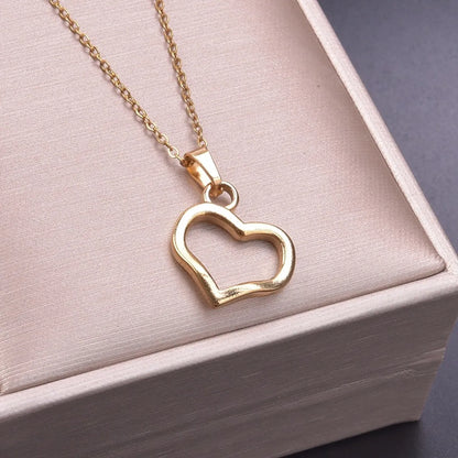 Wholesale Jewelry Casual Sweet Heart Shape 304 Stainless Steel 18K Gold Plated Hollow Out Charms Pendant Necklace