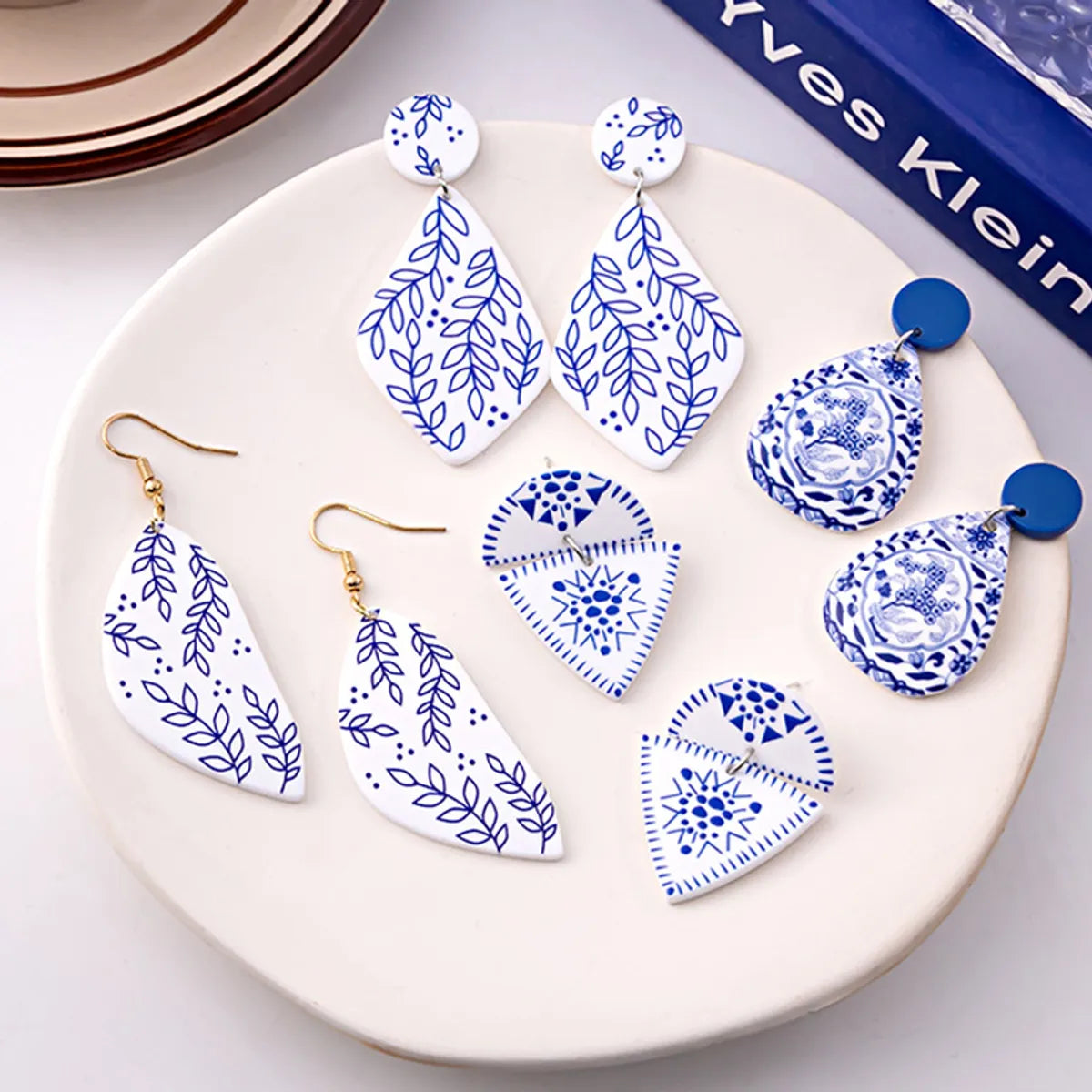 Wholesale Jewelry Chinoiserie Casual U Shape Printing Arylic Drop Earrings