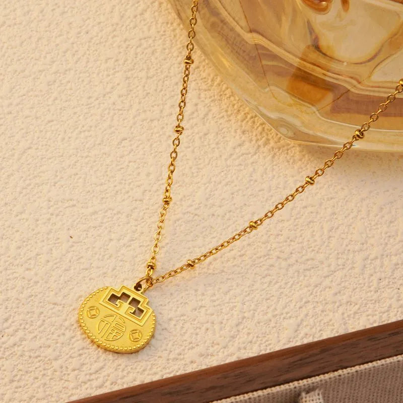 Wholesale Jewelry Chinoiserie Classic Style Oval Chinese Character Longevity Lock 304 Stainless Steel 18K Gold Plated Plating Chain Pendant Necklace