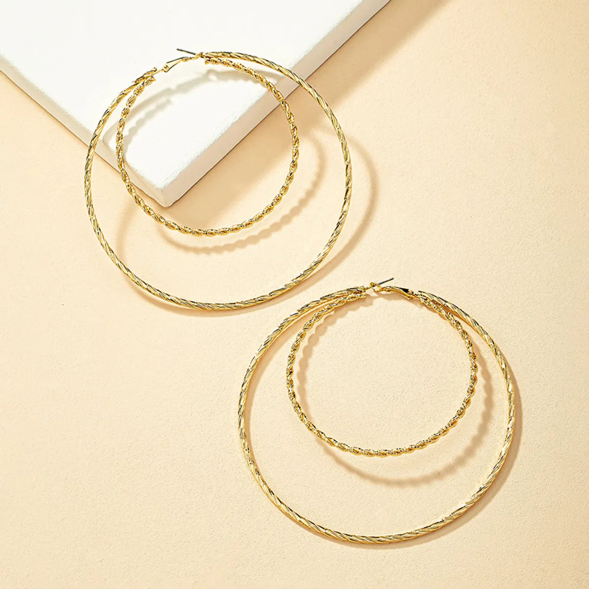 Wholesale Jewelry Classic Style Solid Color Alloy Ferroalloy 14k Gold Plated Plating Hoop Earrings