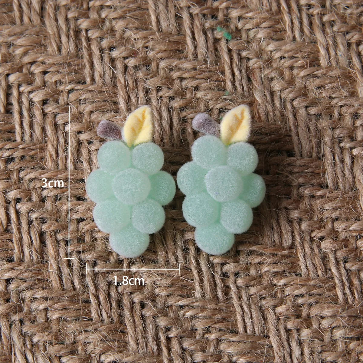 Wholesale Jewelry Cute Grape Synthetic Resin Ear Studs