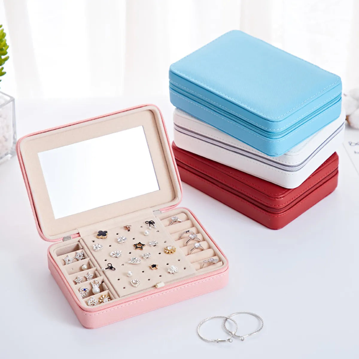 Wholesale Jewelry Cute Solid Color Pu Leather Jewelry Boxes