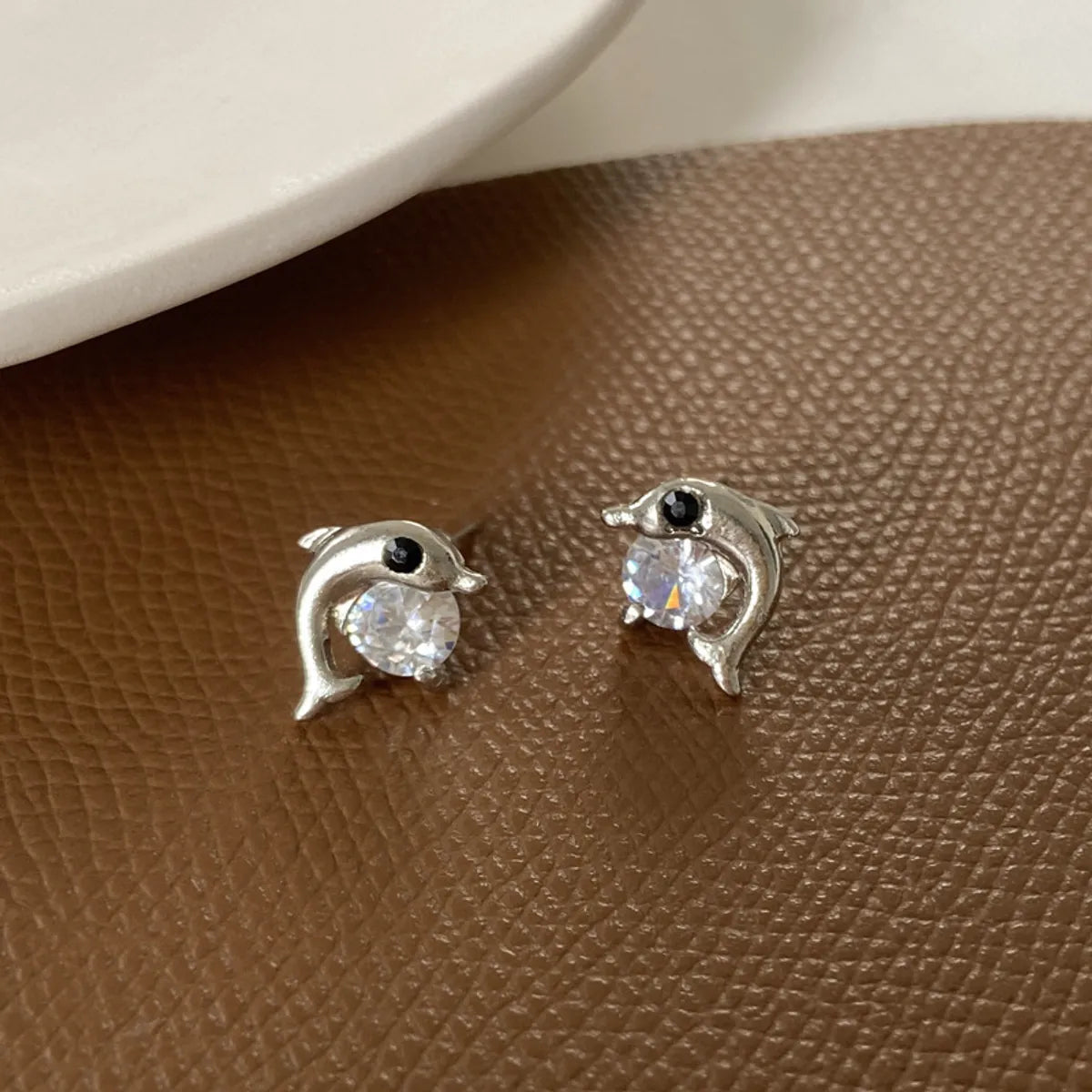 Fashion Hot Sale Korean Style Earrings Women 's Charm Dolphin Zircon Stud Earrings Temperament Wild Ear Rings Wholesale