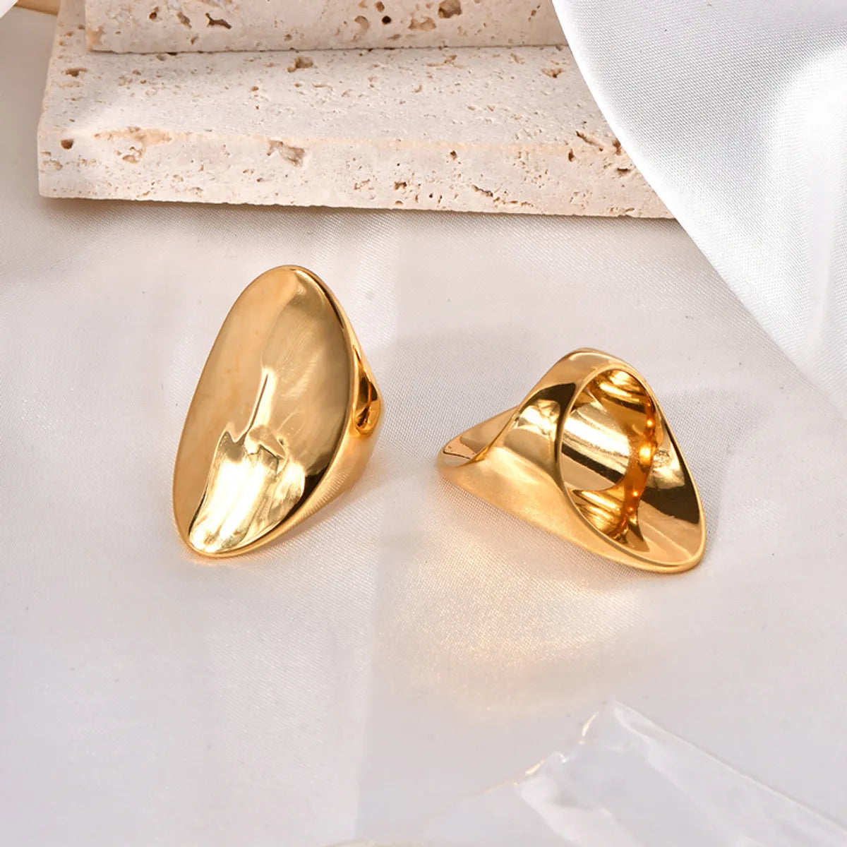 Wholesale Jewelry Elegant Classical Geometric 304 Stainless Steel 18K Gold Plated Rings