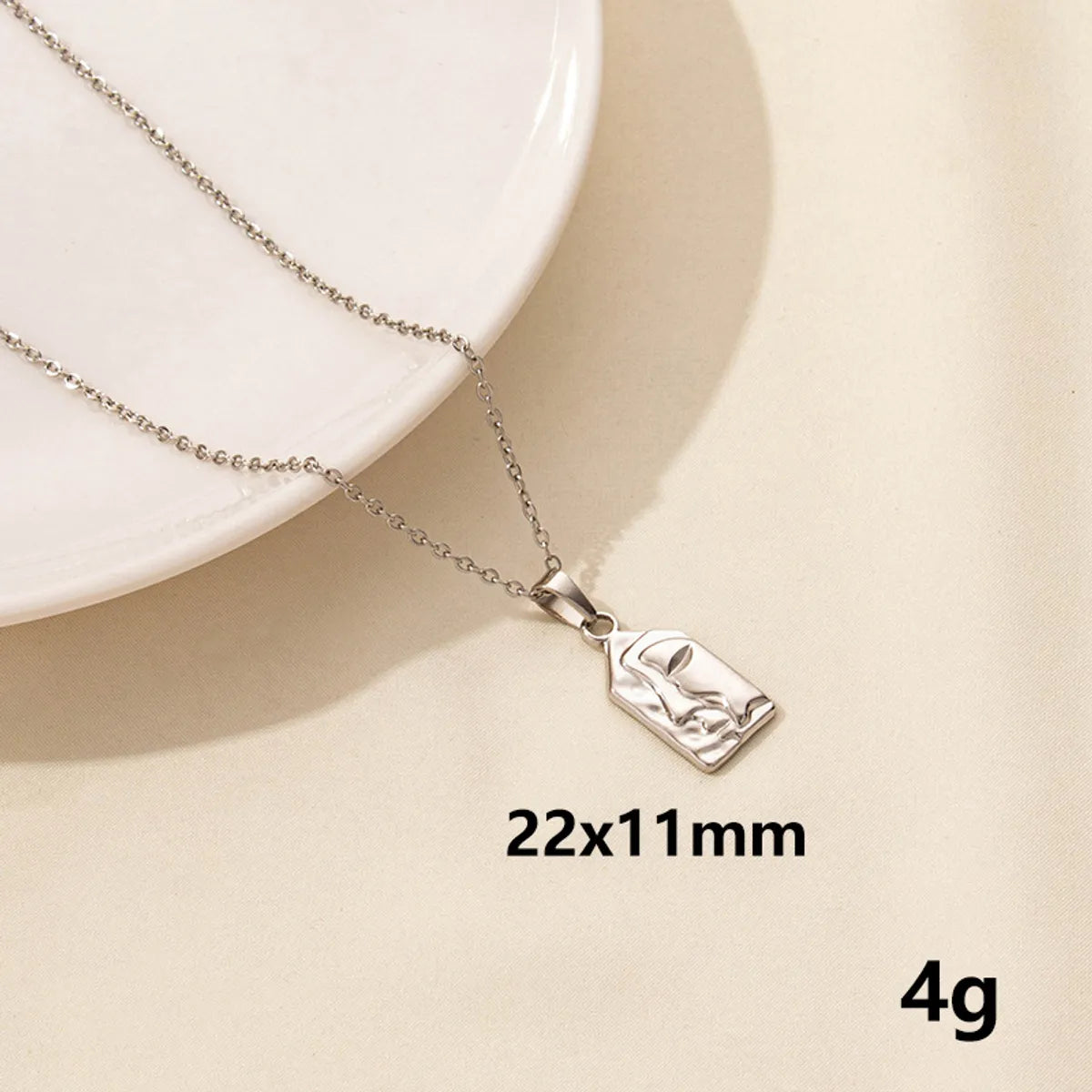 Wholesale Jewelry Elegant Devil'S Eye Palm 304 Stainless Steel Chain Pendant Necklace