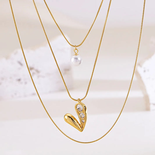 Wholesale Jewelry Elegant Heart Shape Titanium Steel Chain Necklace