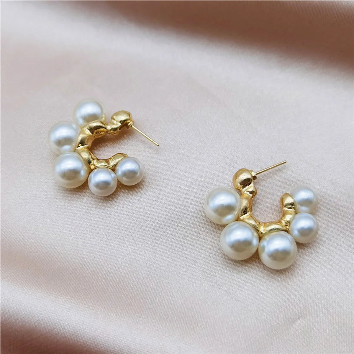 Wholesale Jewelry Elegant Simple Style Classic Style Geometric Imitation Pearl Alloy Ear Studs