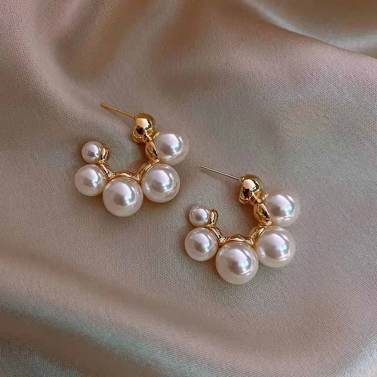 Wholesale Jewelry Elegant Simple Style Classic Style Geometric Imitation Pearl Alloy Ear Studs