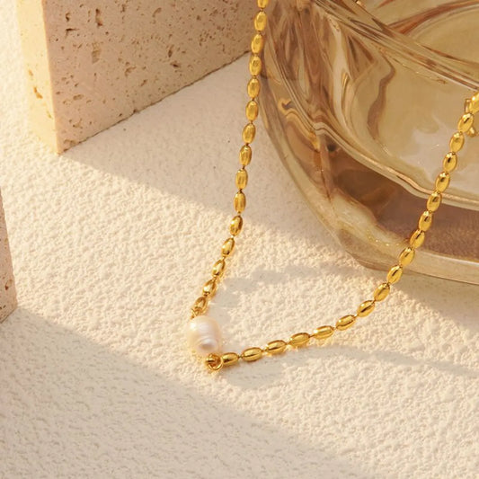 Wholesale Jewelry Elegant Simple Style Classic Style Oval 304 Stainless Steel 18K Gold Plated Pearl Necklace