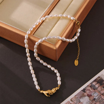 Wholesale Jewelry Elegant Simple Style Korean Style Gesture Oval 304 Stainless Steel Freshwater Pearl Zircon 18K Gold Plated Beaded Inlay Pendant Necklace