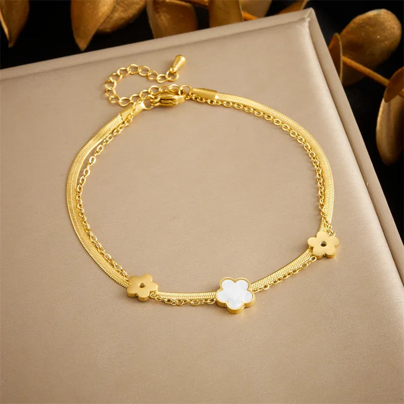 Wholesale Jewelry Elegant Vacation Streetwear Parthenocissus Grass Flower Butterfly 304 Stainless Steel Shell 18K Gold Plated Inlay Anklet