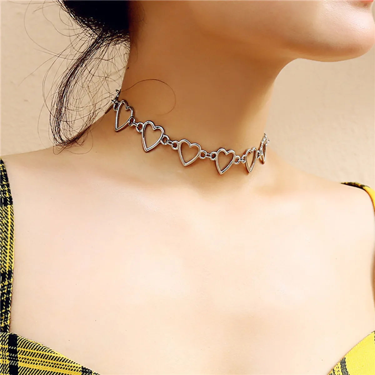 Wholesale Jewelry Exaggerated Simple Style Heart Shape Alloy Choker