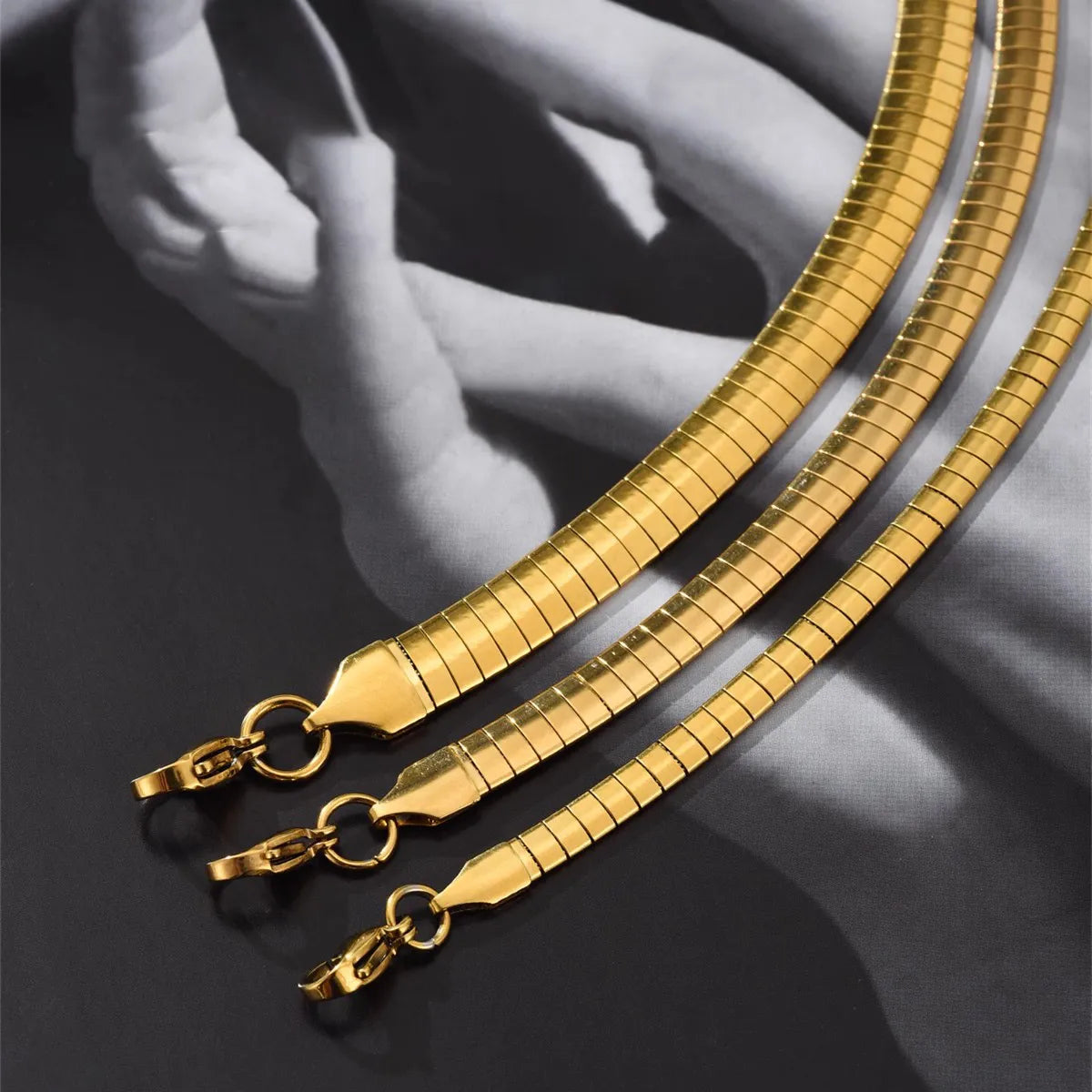 Wholesale Jewelry Exaggerated Simple Style Solid Color 316L Stainless Steel  18K Gold Plated Irregular Choker