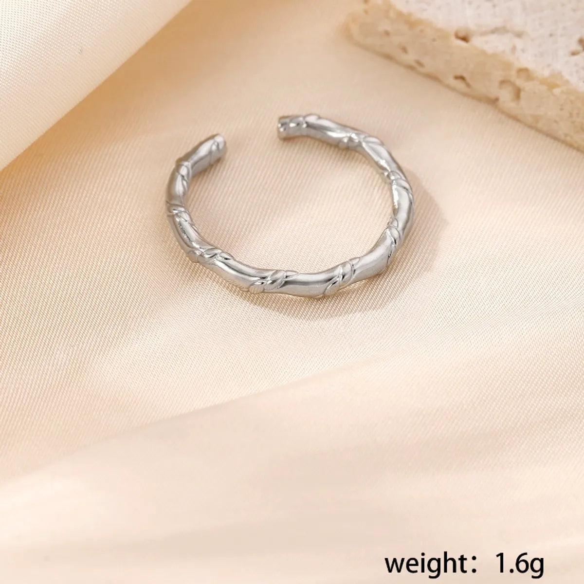 Wholesale Jewelry Exaggerated Simple Style Solid Color Geometric Ball Wings 304 Stainless Steel Open Rings