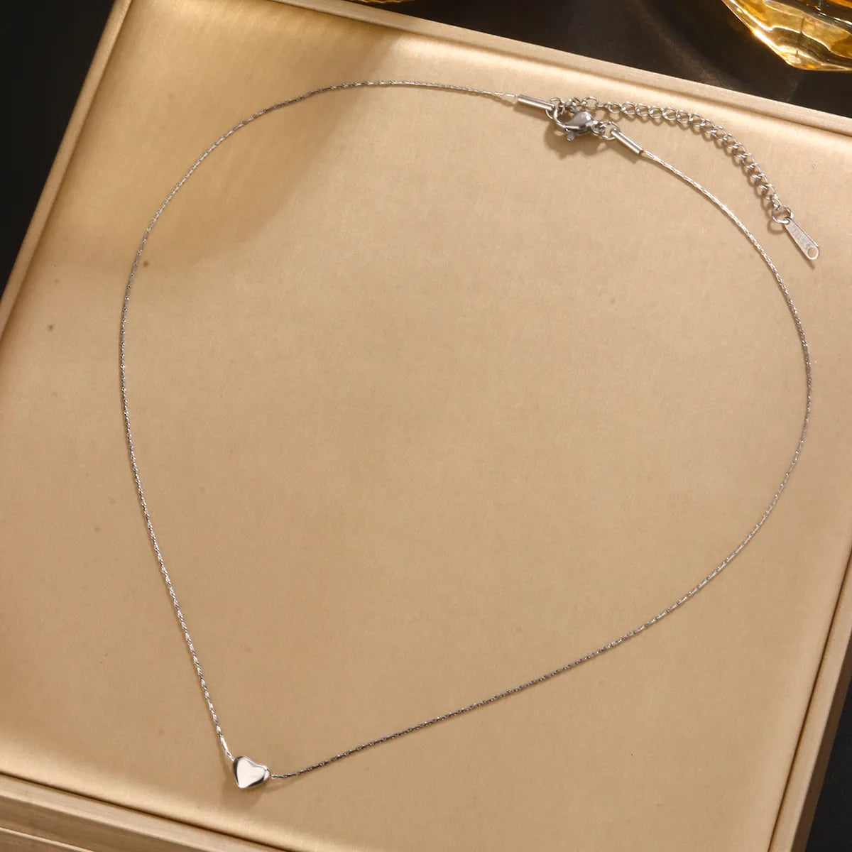 Wholesale Jewelry French Style Simple Style Heart Shape 304 Stainless Steel 18K Gold Plated Necklace