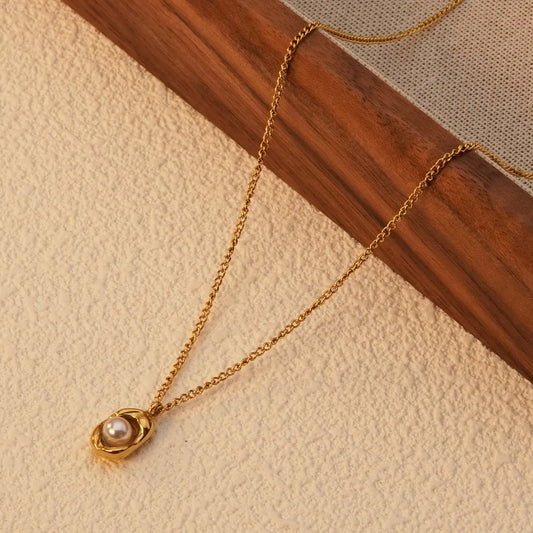 Wholesale Jewelry French Style Sweet Simple Style Peanut 304 Stainless Steel Pearl 18K Gold Plated Irregular Inlay Pendant Necklace