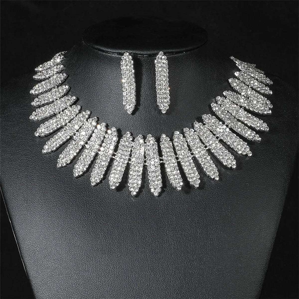 Glam Solid Color Rhinestone Inlay Rhinestones Silver Plated Women's Earrings Necklace